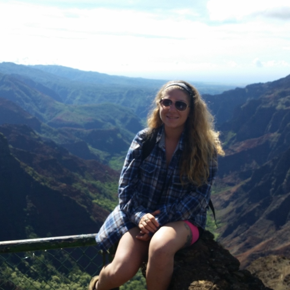 Meet your Posher, Elana
